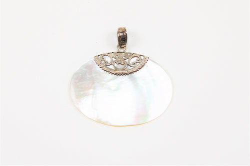 Mother of Pearl Oval Pendant