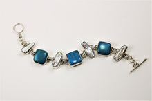 Load image into Gallery viewer, Turquoise &amp; Stick Pearl Bracelet