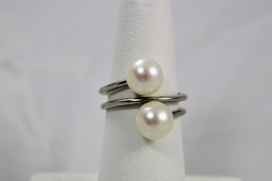 Pearl Ring - available in size 6 only!
