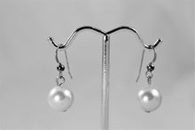 Load image into Gallery viewer, Pearl Earrings - Cultured Freshwater in Pink Pearls or White Pearls