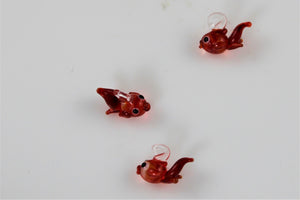 Tiny Glass Red Fish - Top Bail
