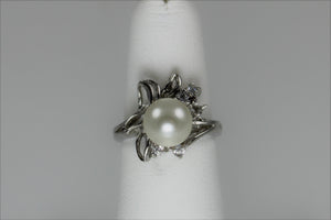 Pearl Ring - size 5 Available